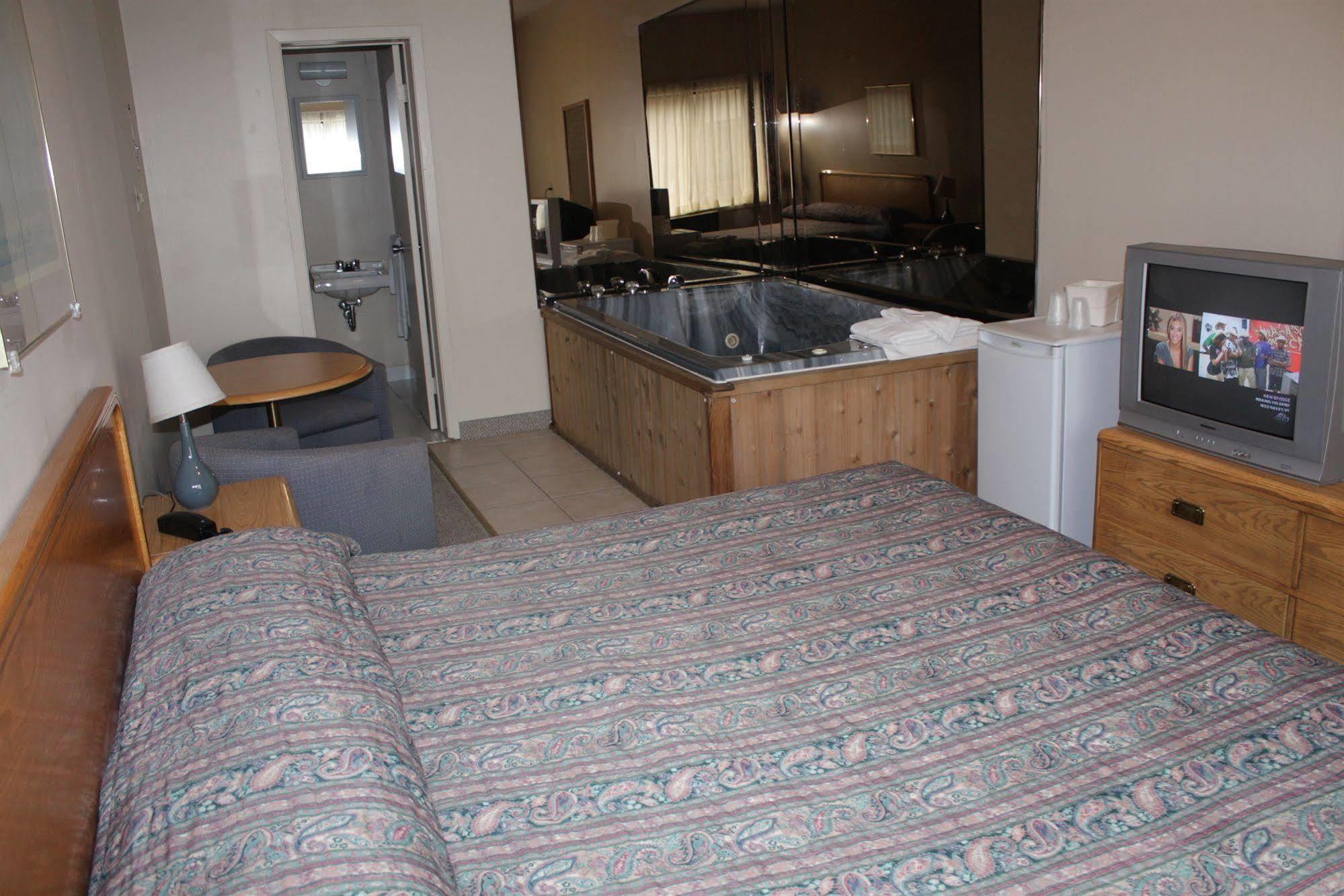 מפלי הניאגרה Tropicana Inn מראה חיצוני תמונה