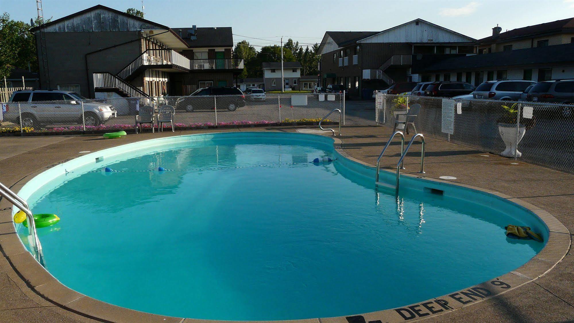 מפלי הניאגרה Tropicana Inn מראה חיצוני תמונה